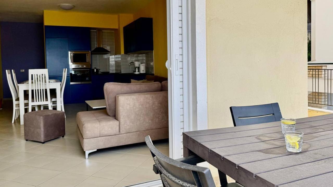 Colorful Sea View Apartment Sarandë Exterior foto