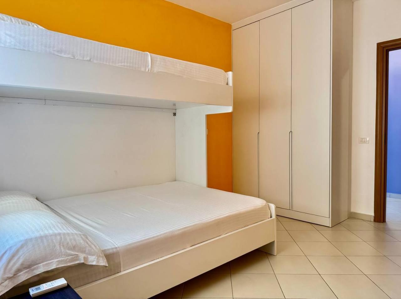 Colorful Sea View Apartment Sarandë Exterior foto