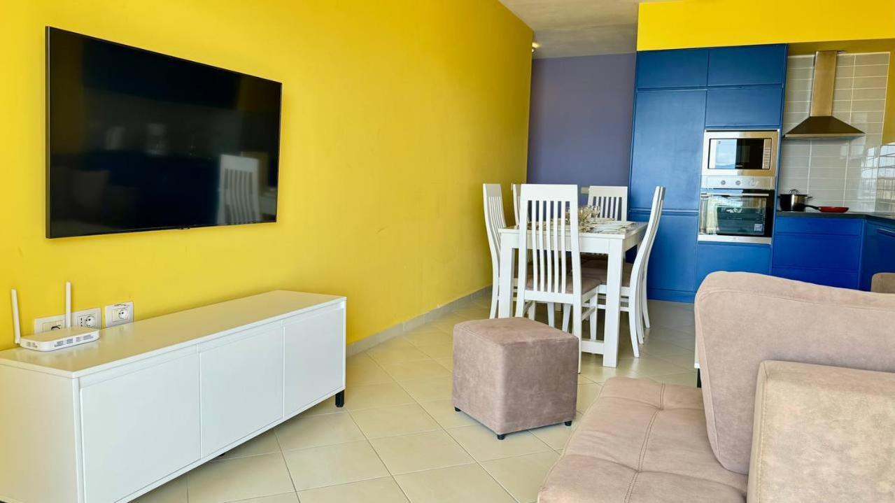 Colorful Sea View Apartment Sarandë Exterior foto