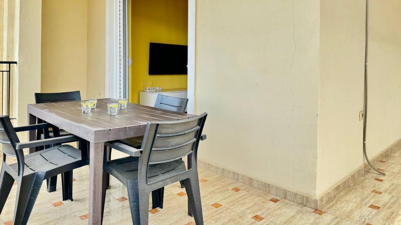 Colorful Sea View Apartment Sarandë Exterior foto